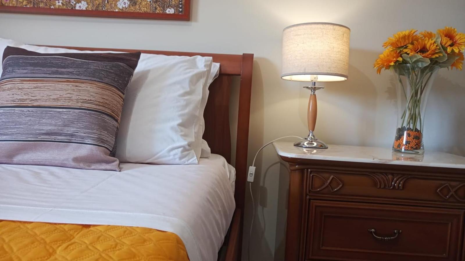 Lorenzo Guest Suite With Free Private Parking-- Cantieri Culturali Palermo Exterior photo